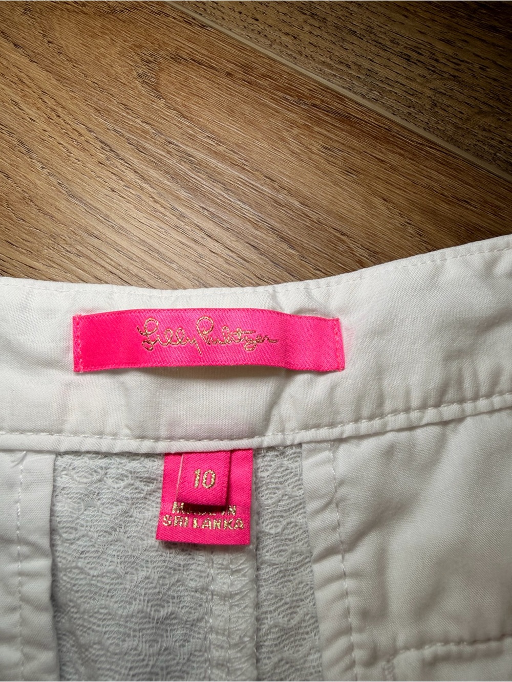 Lilly Pulitzer Buttercup Scalloped Shorts White Size 10 Preppy Jacquard Preppy - Picture 2 of 13